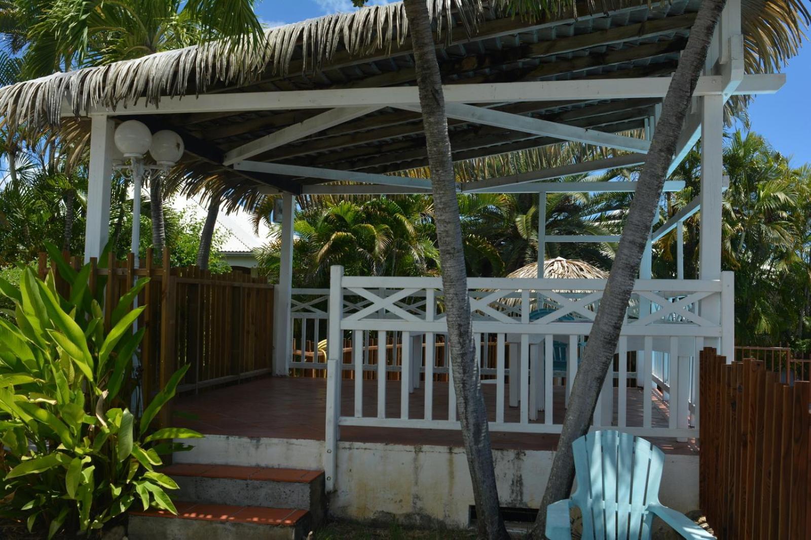 Bungalow La Papaye Bleue Residence Acces Piscine & Plage Saint-Francois  Buitenkant foto