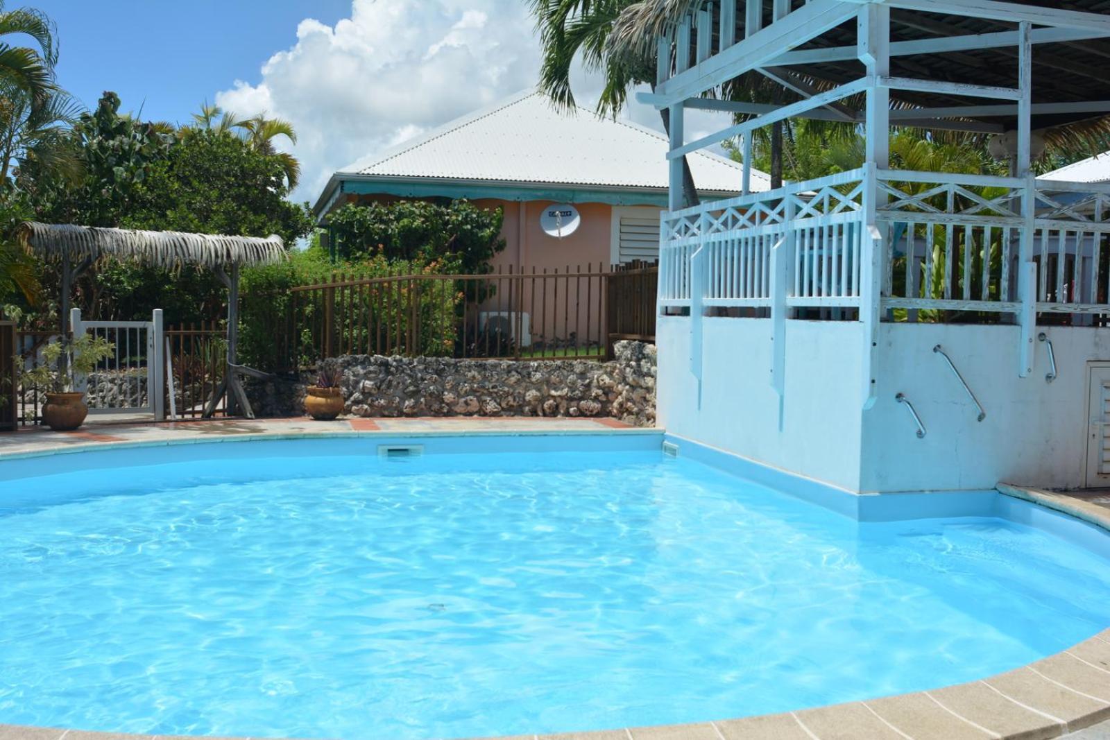Bungalow La Papaye Bleue Residence Acces Piscine & Plage Saint-Francois  Buitenkant foto