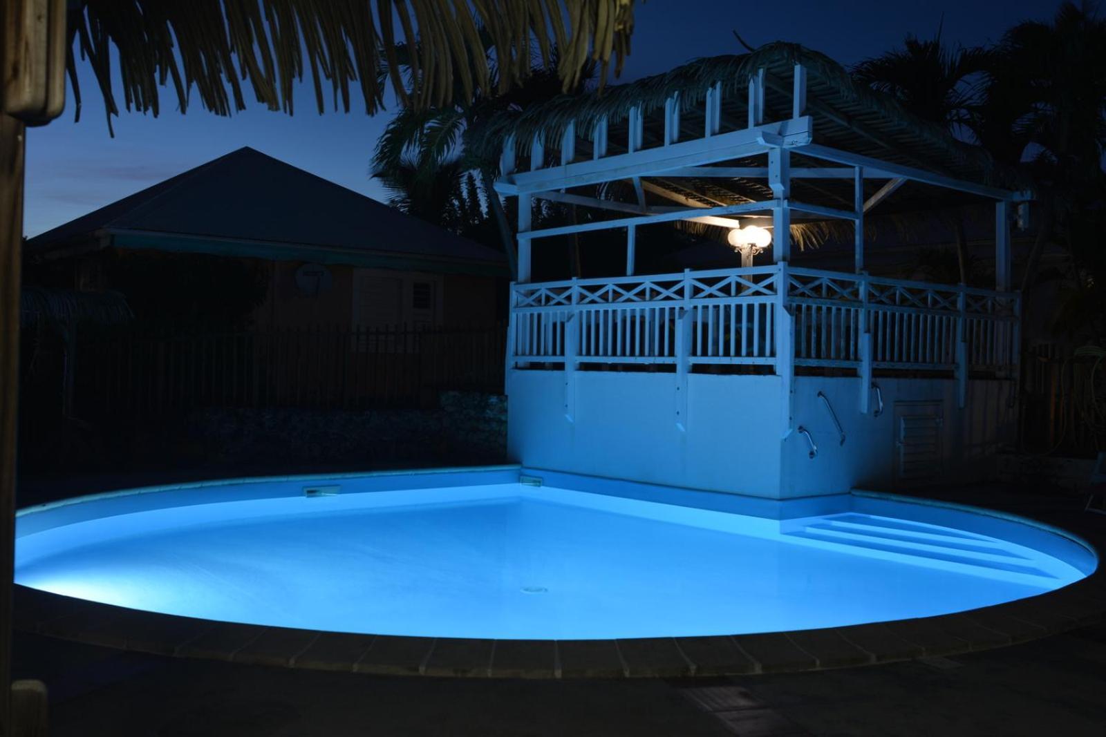 Bungalow La Papaye Bleue Residence Acces Piscine & Plage Saint-Francois  Buitenkant foto